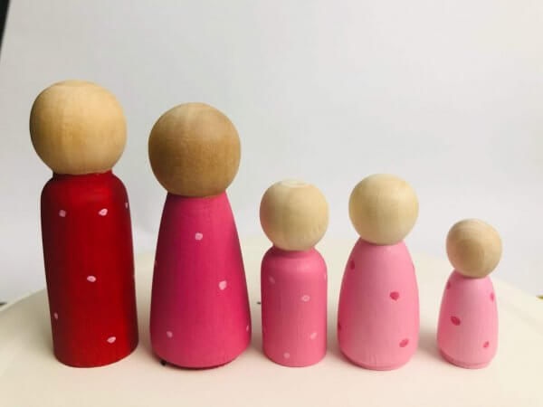 Custom Gradient Family Peg Dolls by Malaysia Toys - Red